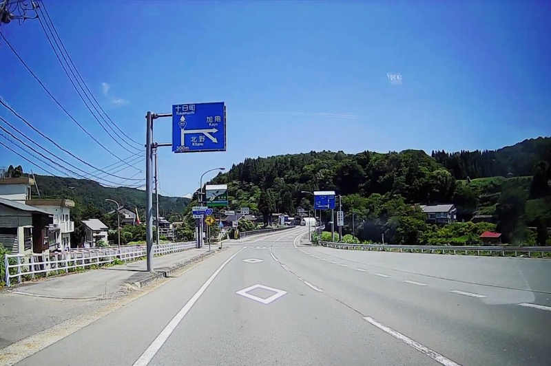 長野県の県境が気になる 谷街道 で日本有数の豪雪地帯を千曲川と共に県境越え ページ 4 Y 山側